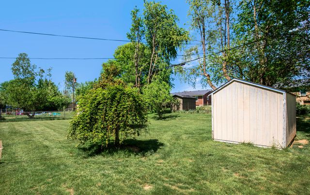 836 Kingsway Drive, Versailles, KY 40383