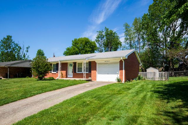 836 Kingsway Drive, Versailles, KY 40383