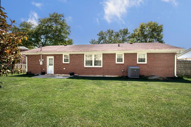 836 Kingsway Drive, Versailles, KY 40383