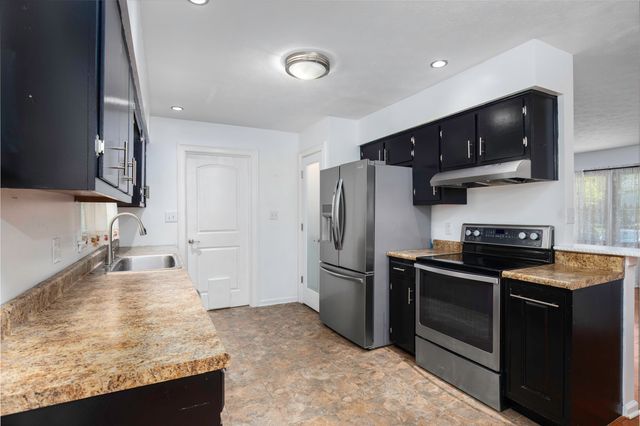 836 Kingsway Drive, Versailles, KY 40383