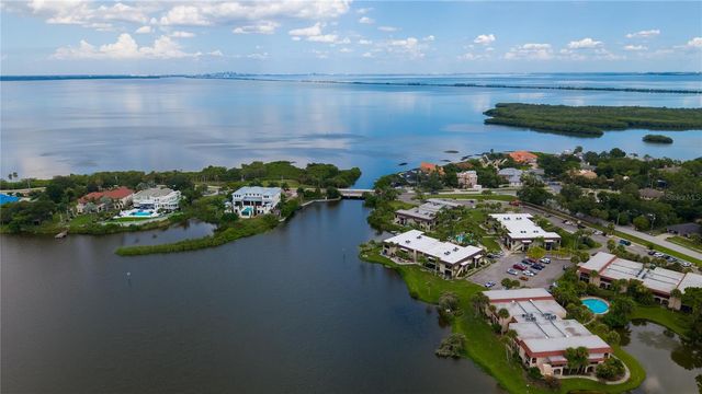1005 S BAYSHORE BOULEVARD 102, Safety Harbor, FL 34695