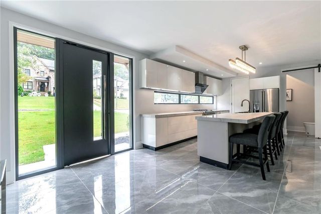 1653 Wayland Circle NE, Brookhaven, GA 30319