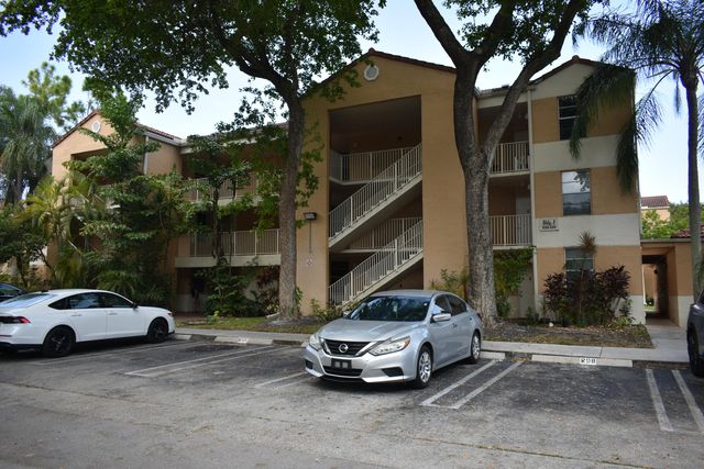 8298 NW 24TH Street, Coral Springs, FL 33065