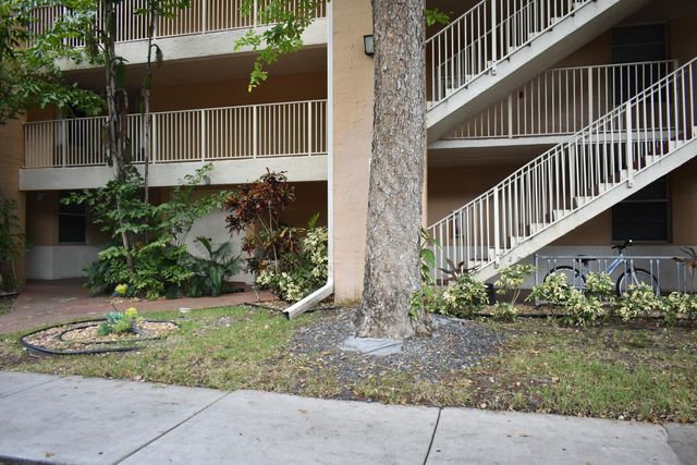 8298 NW 24TH Street, Coral Springs, FL 33065