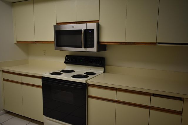 8298 NW 24TH Street, Coral Springs, FL 33065