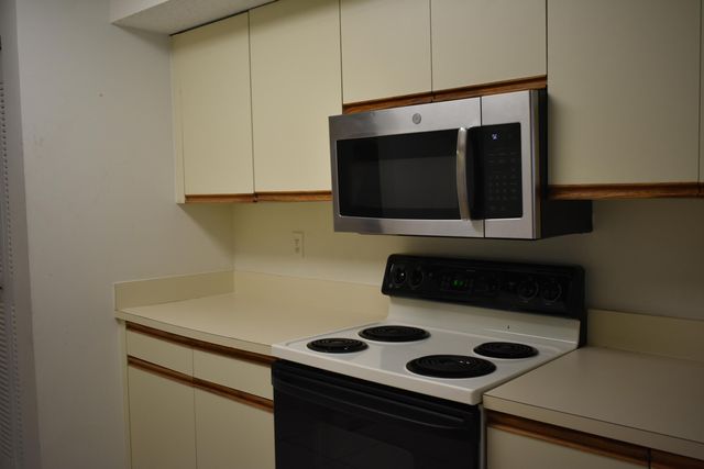 8298 NW 24TH Street, Coral Springs, FL 33065