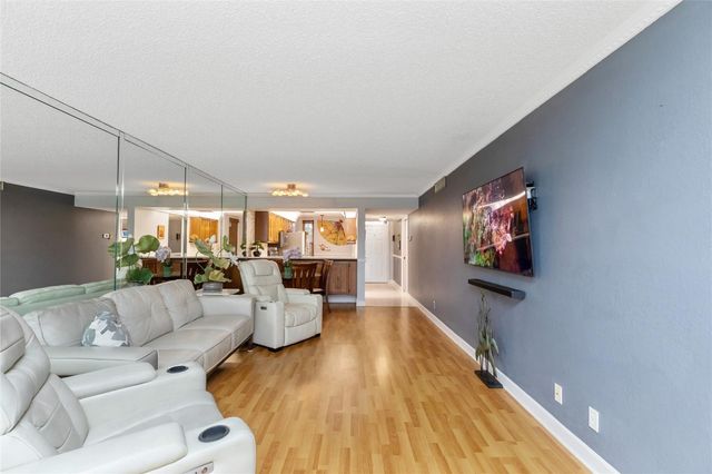 5921 Coral Lake Drive 209, Margate, FL 33063