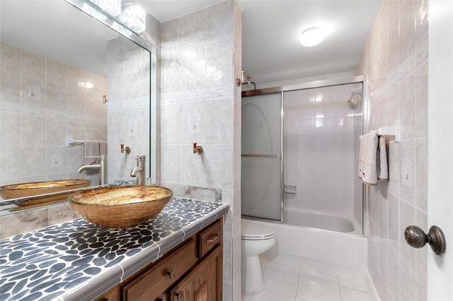 5921 Coral Lake Drive 209, Margate, FL 33063