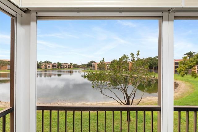 5921 Coral Lake Drive 209, Margate, FL 33063