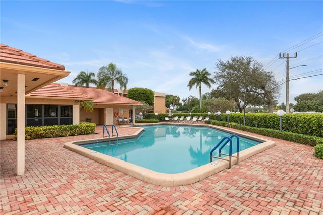 5921 Coral Lake Drive 209, Margate, FL 33063