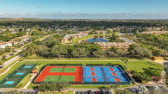 5921 Coral Lake Drive 209, Margate, FL 33063