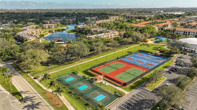 5921 Coral Lake Drive 209, Margate, FL 33063