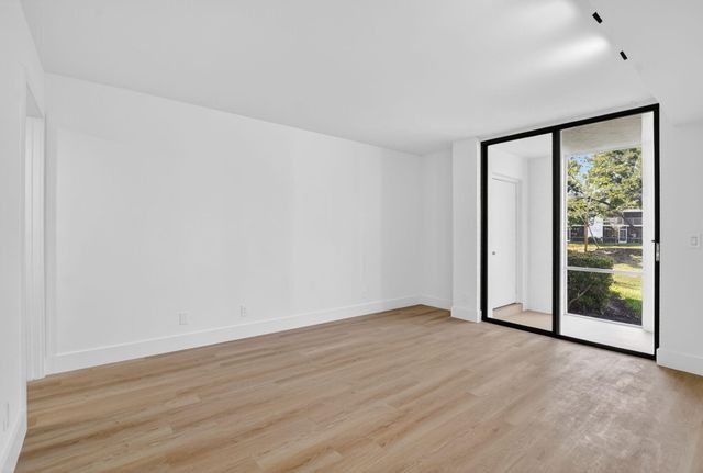 100 W Hidden Valley Boulevard 101, Boca Raton, FL 33487