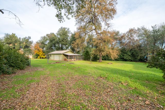 1209 C Street, Redding, CA 96002