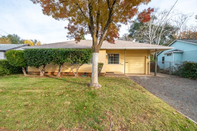 1209 C Street, Redding, CA 96002