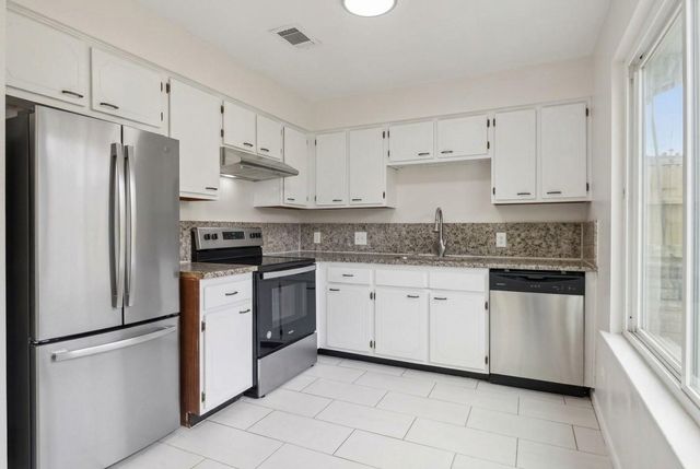 14067 Towneway Drive, Sugar Land, TX 77498