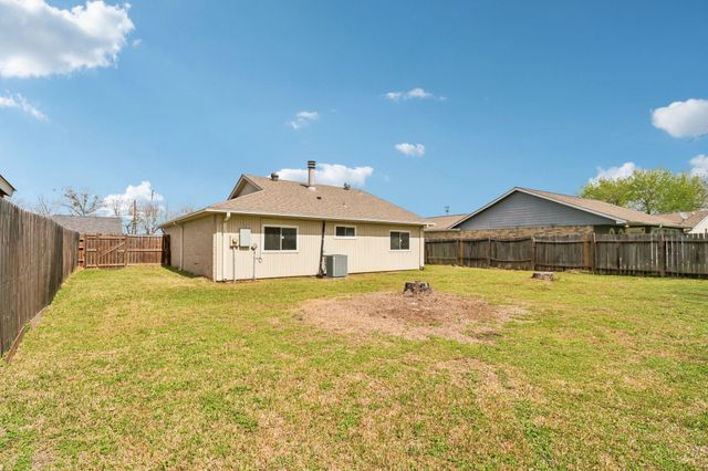 14067 Towneway Drive, Sugar Land, TX 77498