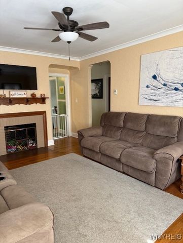 1222 Vanderbilt Avenue, Niagara Falls, NY 14305