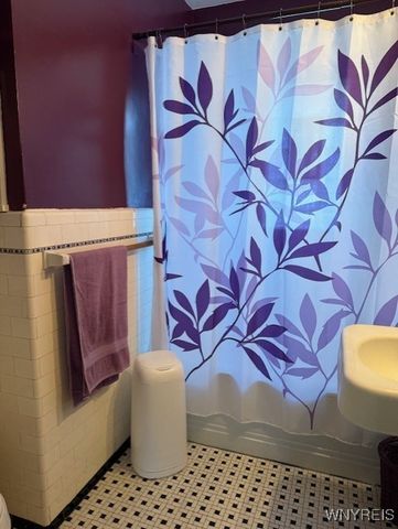 1222 Vanderbilt Avenue, Niagara Falls, NY 14305