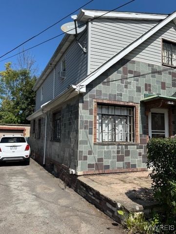 1222 Vanderbilt Avenue, Niagara Falls, NY 14305