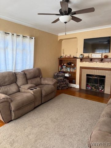 1222 Vanderbilt Avenue, Niagara Falls, NY 14305