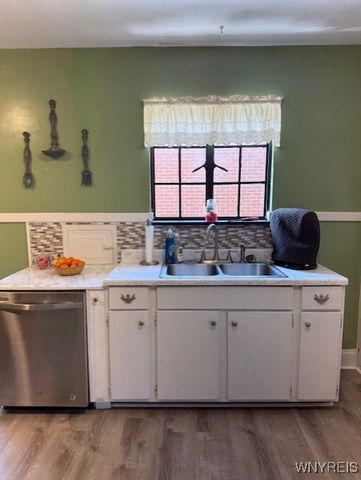 1222 Vanderbilt Avenue, Niagara Falls, NY 14305