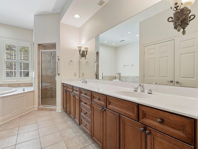 1223 COUNTRY CLUB OAKS CIRCLE, Orlando, FL 32804