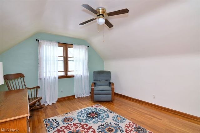906 Davis Avenue, Cuyahoga Falls, OH 44221