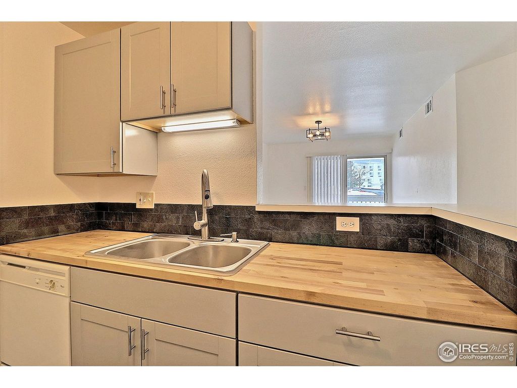 2820 17th Ave B-101, Greeley, CO 80631