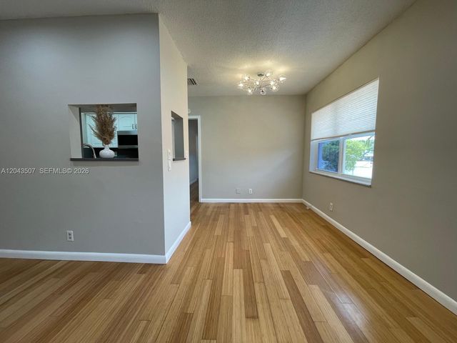 1300 N 17th Ave 205, Hollywood, FL 33020