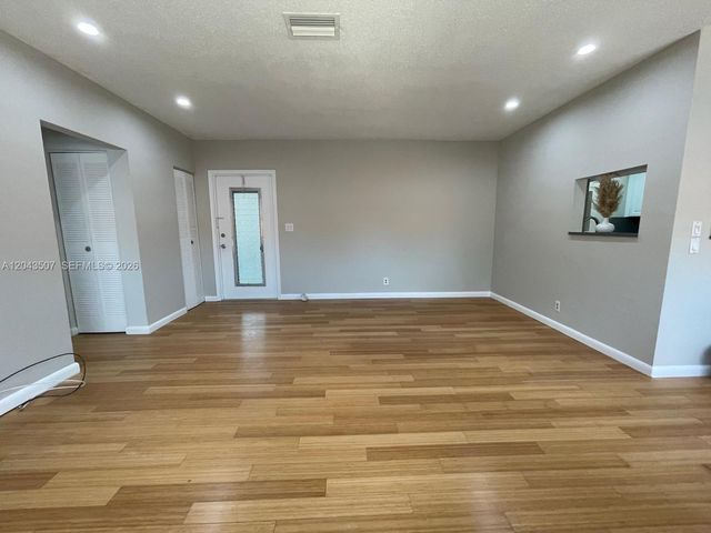 1300 N 17th Ave 205, Hollywood, FL 33020