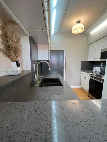 1300 N 17th Ave 205, Hollywood, FL 33020