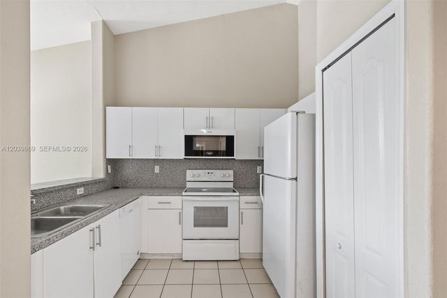 1692 SE 29th Court 205, Homestead, FL 33035
