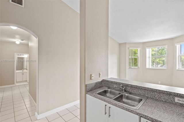 1692 SE 29th Court 205, Homestead, FL 33035