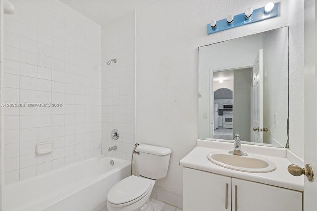 1692 SE 29th Court 205, Homestead, FL 33035