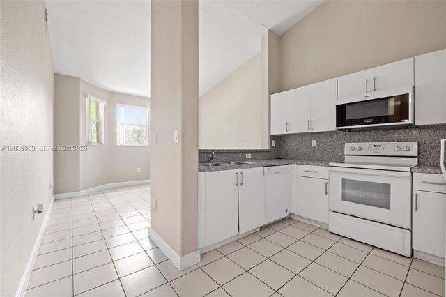 1692 SE 29th Court 205, Homestead, FL 33035