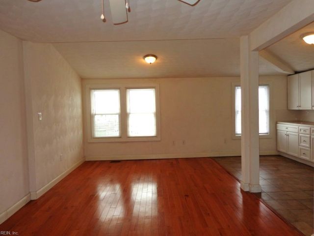2016 E Ocean View Ave Apt 9, Norfolk, VA 23503