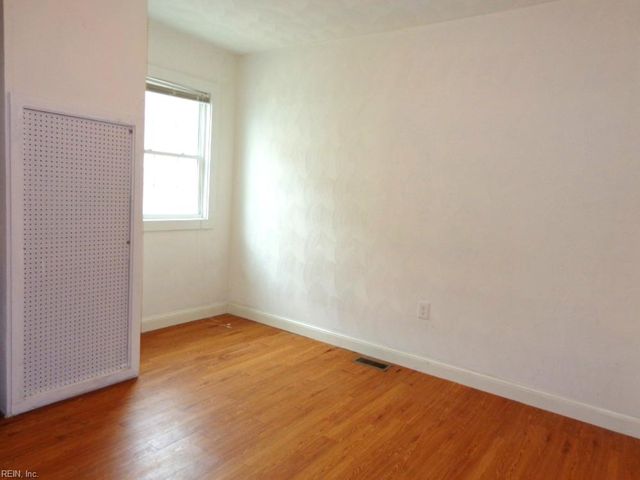 2016 E Ocean View Ave Apt 9, Norfolk, VA 23503