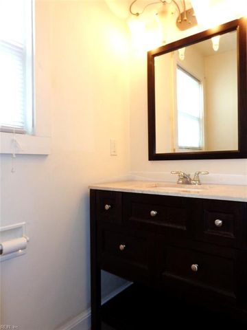 2016 E Ocean View Ave Apt 9, Norfolk, VA 23503