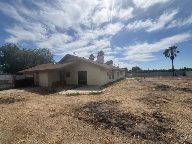 10648 Mountain View Road, Bakersfield, CA 93307
