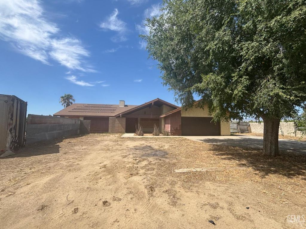 10648 Mountain View Road, Bakersfield, CA 93307