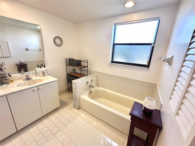 7361 SW 26th Ct 84, Davie, FL 33314