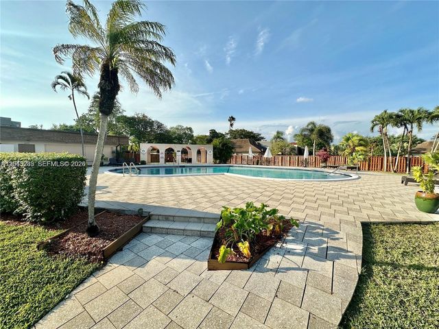 7361 SW 26th Ct 84, Davie, FL 33314