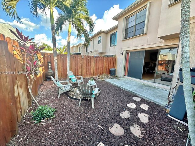 7361 SW 26th Ct 84, Davie, FL 33314