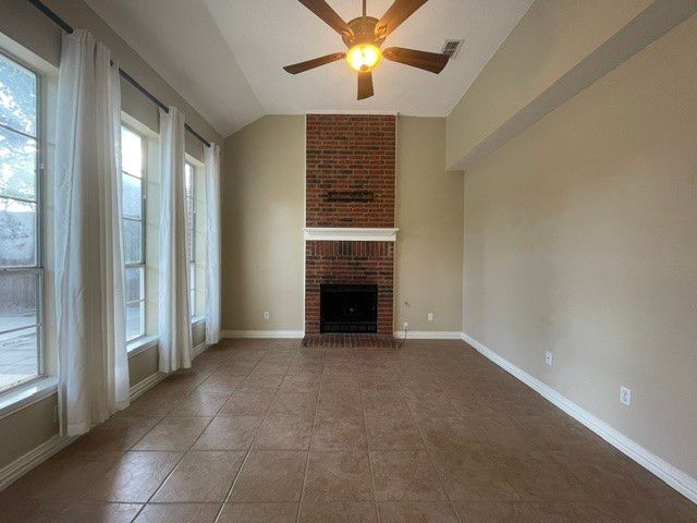 3222 Mapleridge Drive, Grapevine, TX 76051