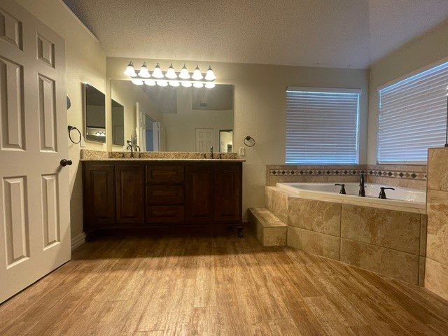 3222 Mapleridge Drive, Grapevine, TX 76051