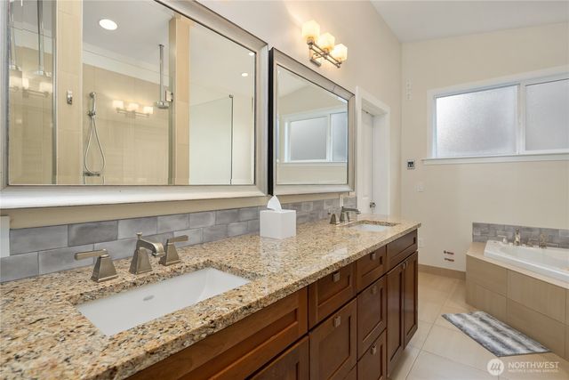 12641 NE 104th Street, Kirkland, WA 98033