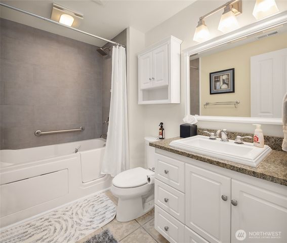 12641 NE 104th Street, Kirkland, WA 98033