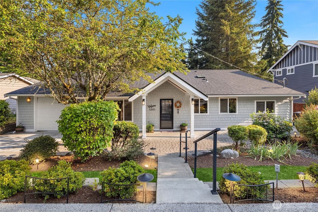 12641 NE 104th Street, Kirkland, WA 98033