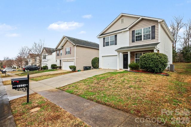 9624 Eagle Feathers Drive, Charlotte, NC 28214